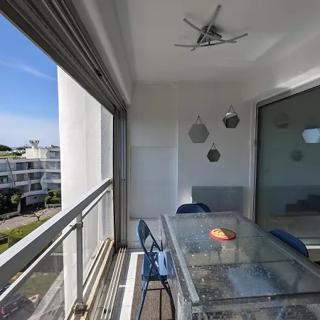 Apartment P2 Couchant 2 Etoiles Motte 5 Min Plage-parking Privatif *